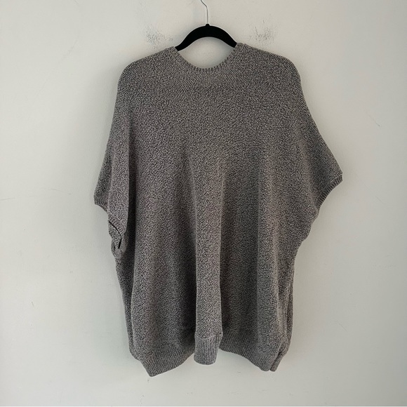 Aritzia Community Ionic Cape Cardigan Size XS/S - Picture 2 of 6